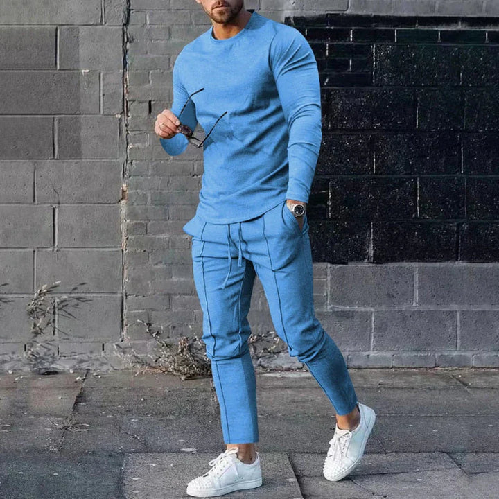 VitalMEN™ - The ultimate spotlight tracksuit 