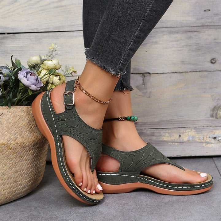 Stella - The ultimate spring sandals 