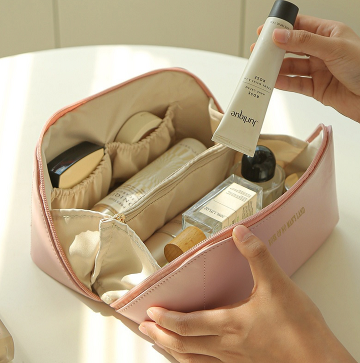 BeautyVault™ Deluxe Makeup Organizer (Buy 1 Get 1 Free)