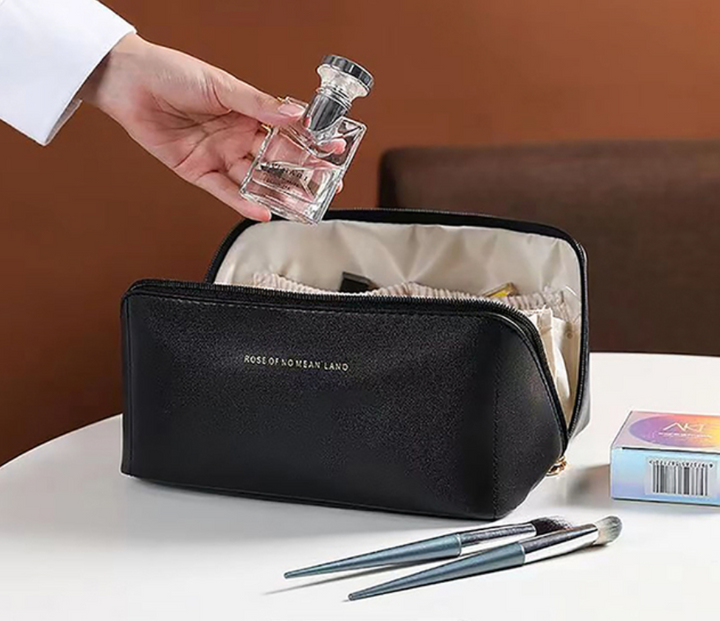 BeautyVault™ Deluxe Makeup Organizer (Buy 1 Get 1 Free)