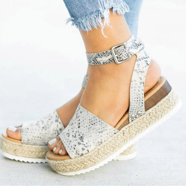 Anne Wedge™ - platform flip flops