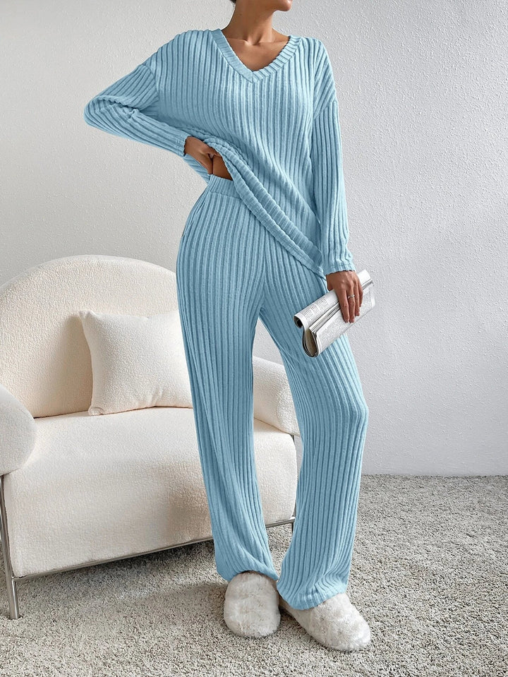 Tatiana™ - Knitted pants and sweaters for women 